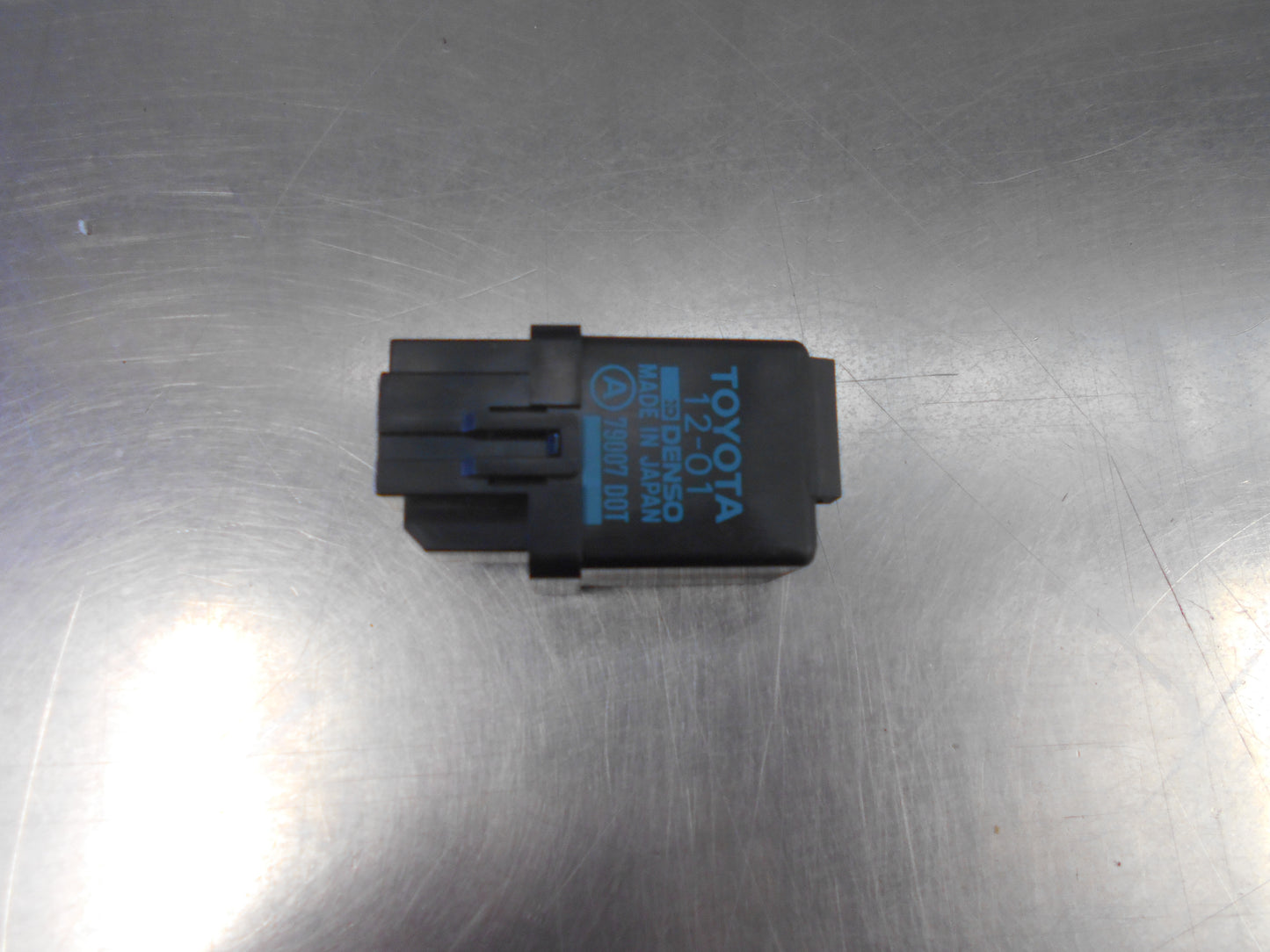 Toyota Hilux/Corolla/Supra/Landcruiser/Coaster Genuine Indicator Relay New Part