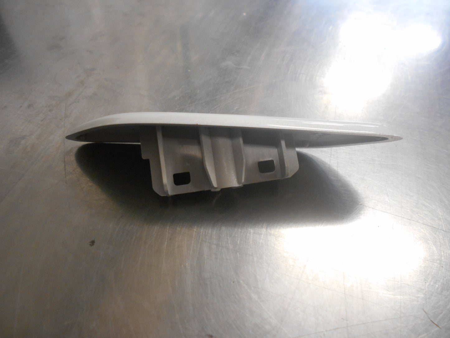Toyota Landcruiser Prado Genuine Right Hand Headlight Washer Cap New Part