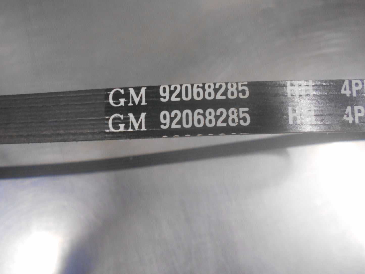 Holden VT/VX/VY/VZ Commodore Genuine Gen 3 V8 Fan Belt New Part