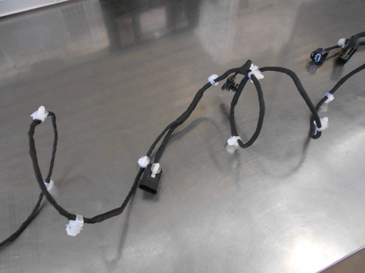 Holden VF Commodore/WN Caprice Genuine Rear Wiring Extension Harness New Part