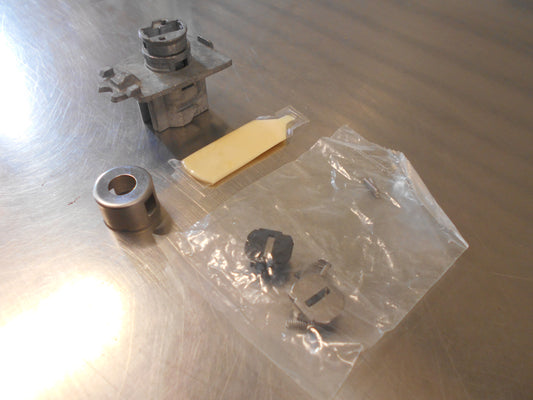 Chrysler 300/Dodge Journey Genuine Door Lock Cylinder New Part