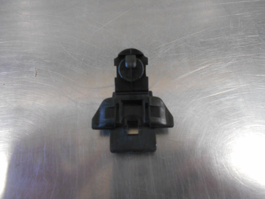 Mitsubishi Pajero Genuine Guard Liner Splash Shield Clip New Part