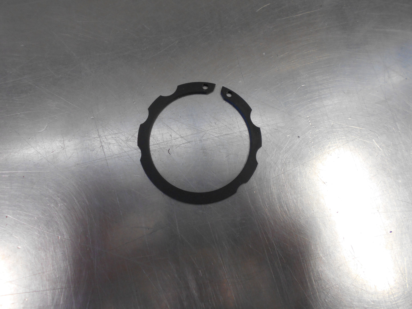 Isuzu NPR/NQR Genuine Snap Bearing Ring New Part