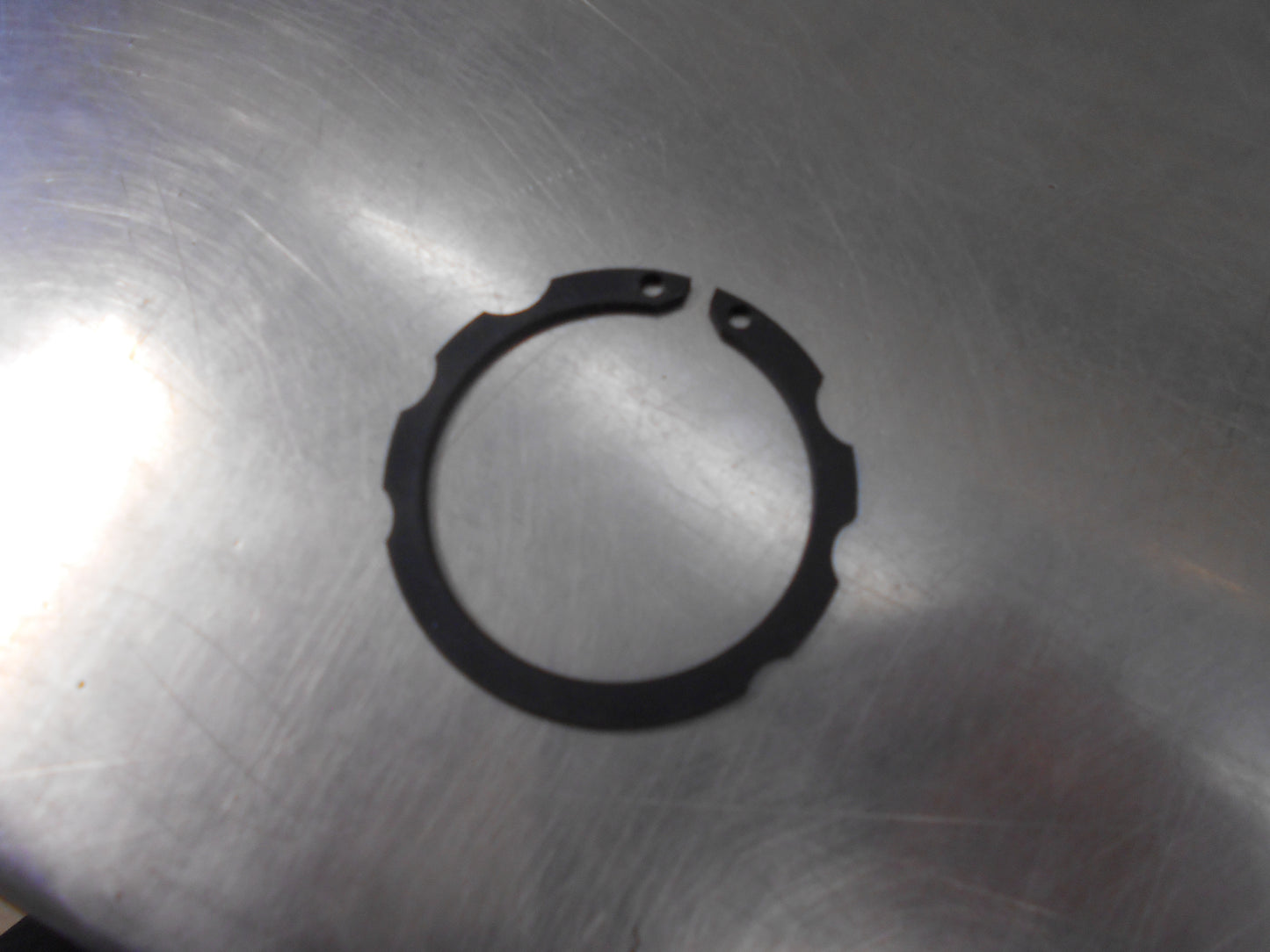 Isuzu NPR/NQR Genuine Snap Bearing Ring New Part