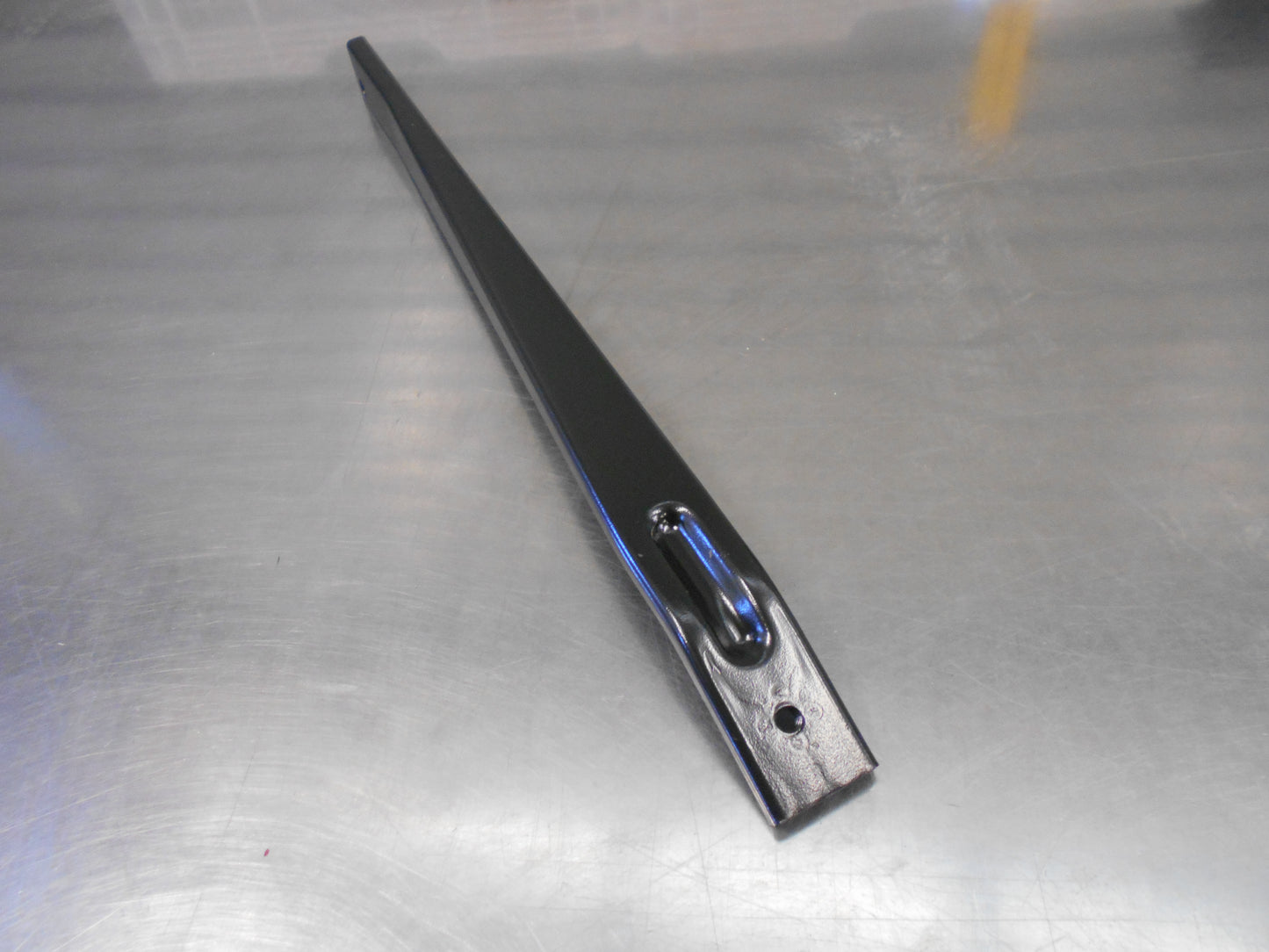 Isuzu FSR Genuine Mud Guard Stay Bracket New Part