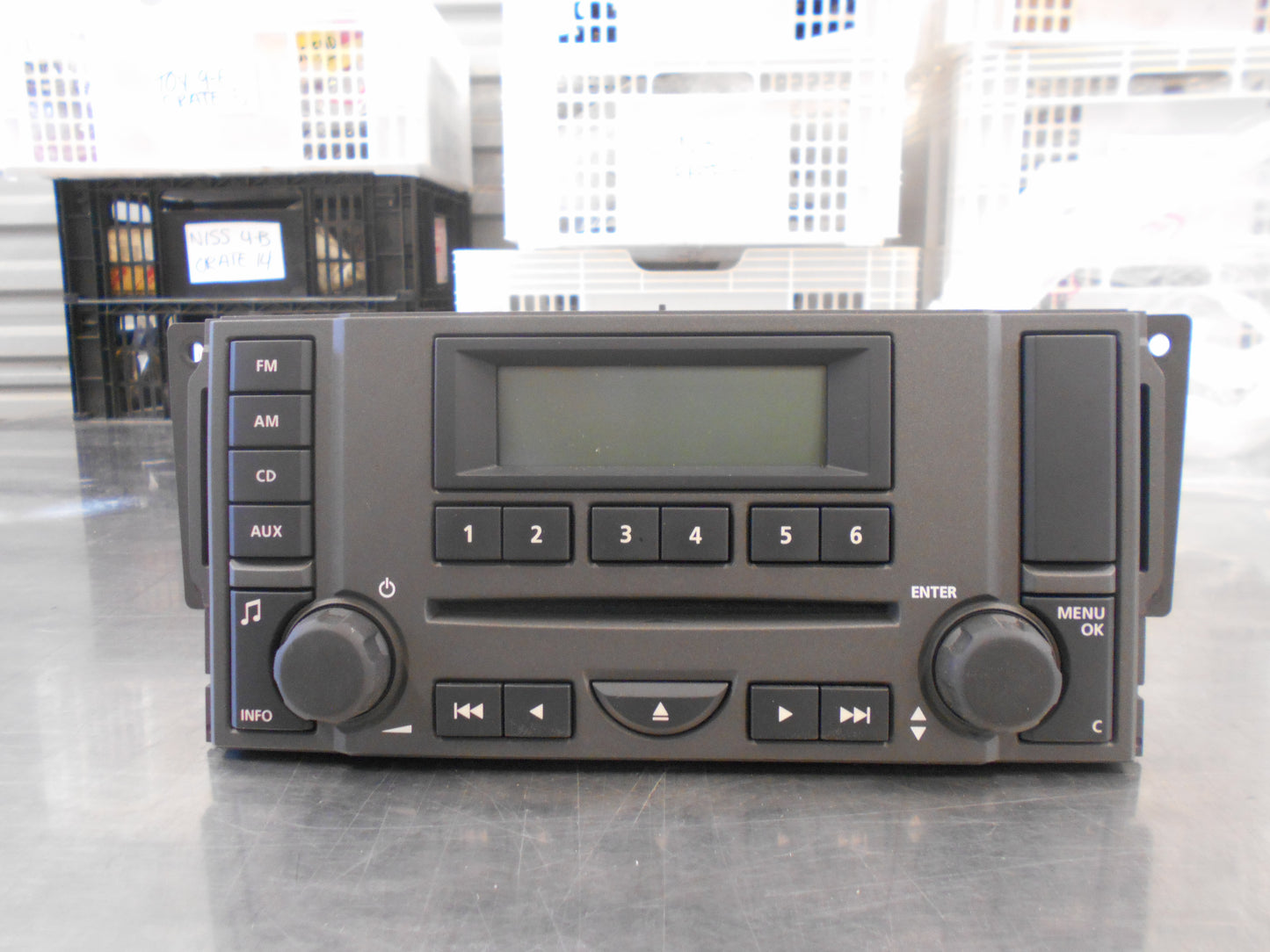 Land Rover Discovery 3 Genuine Radio / CD Player Used VGC