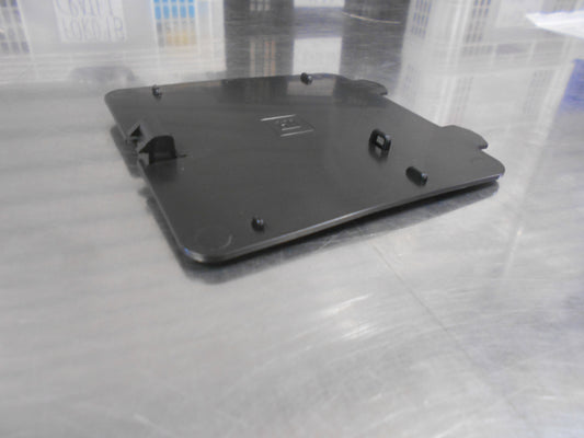 Holden Trailblazer Genuine Front Right Hand Guard Liner Trim Hole New Part