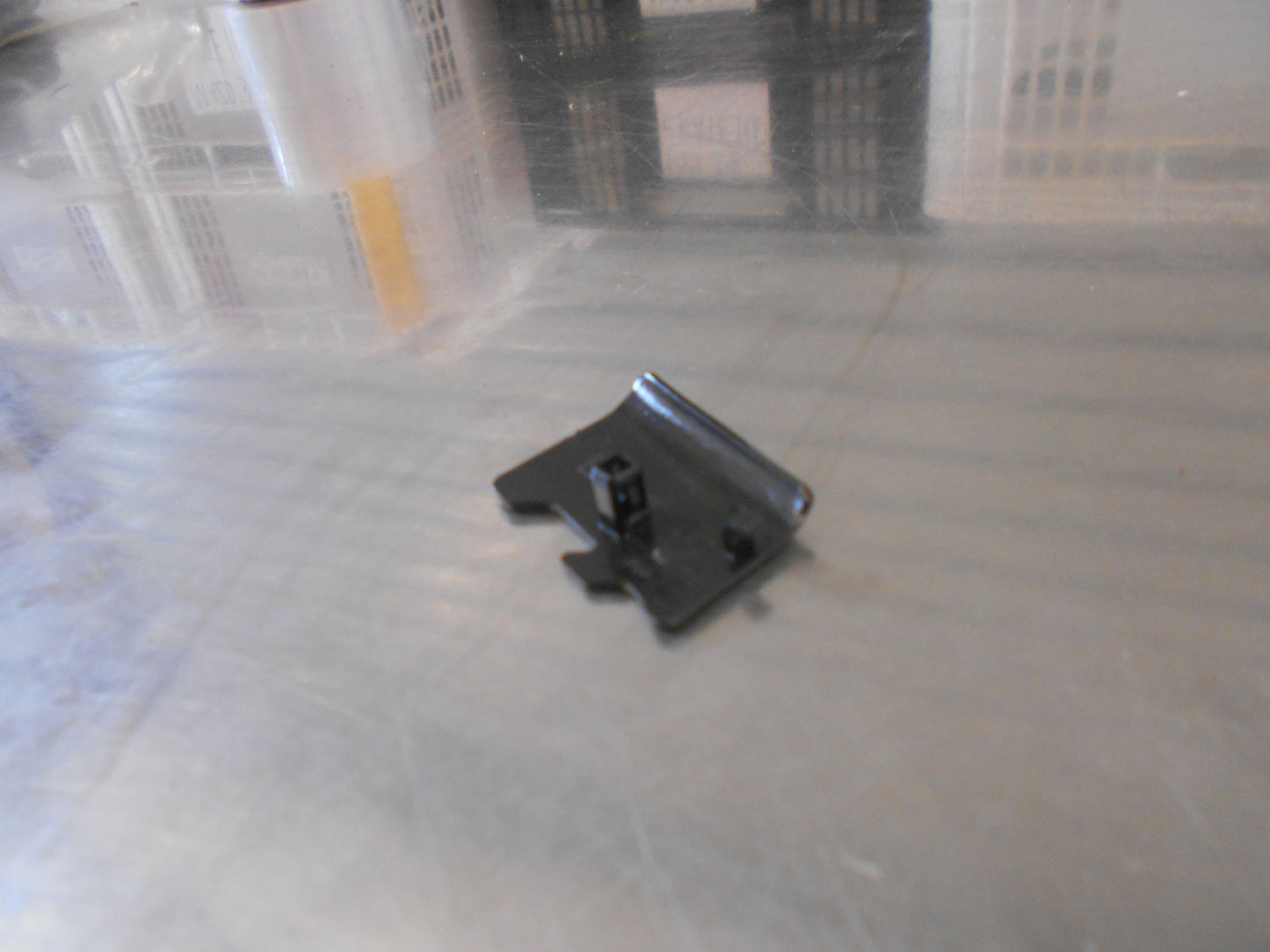 Nissan Murano Genuine Weatherstrip Door Seal Clip New Part