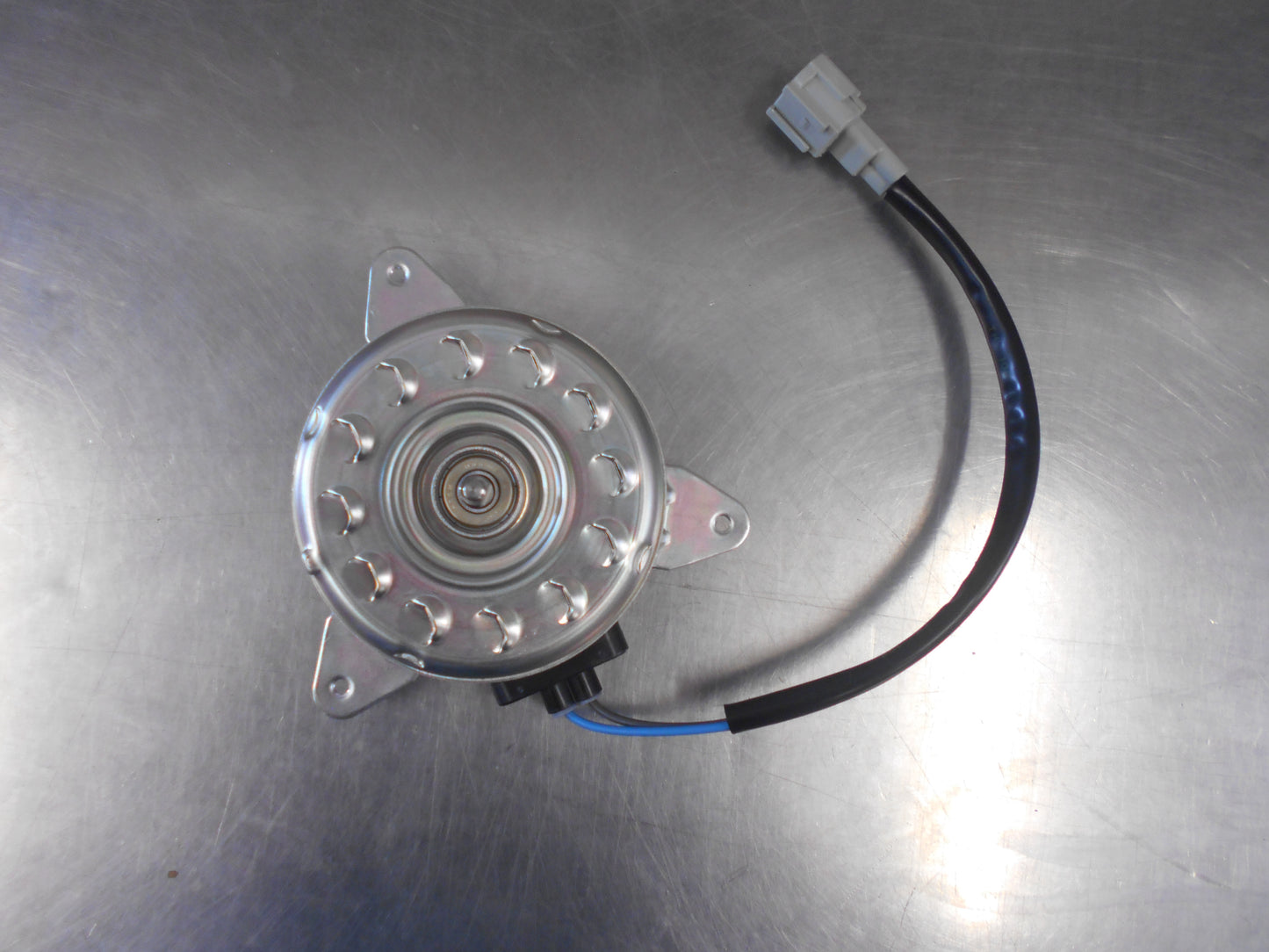 Subaru Impreza/XV Crosstrek/Forester/Liberty Genuine Electric Fan Motor New Part