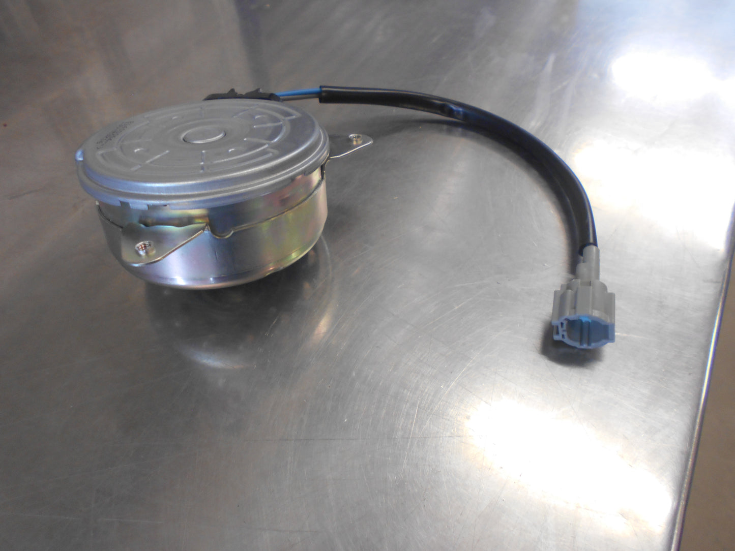 Subaru Impreza/XV Crosstrek/Forester/Liberty Genuine Electric Fan Motor New Part