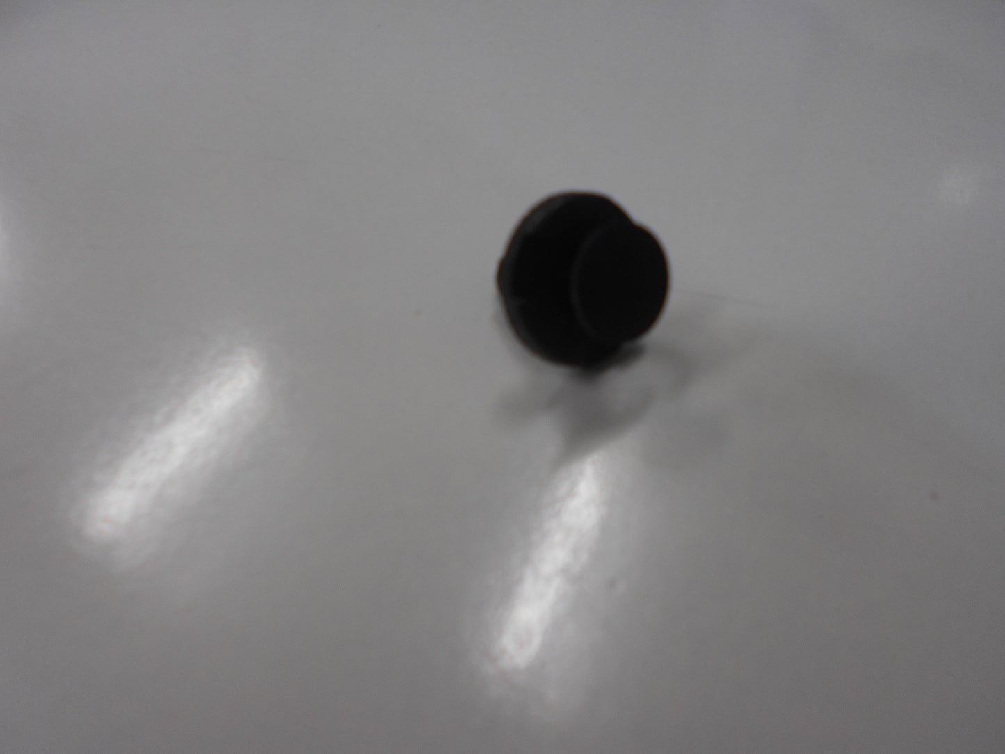 Nissan Genuine Push Button Trim Clip New Part