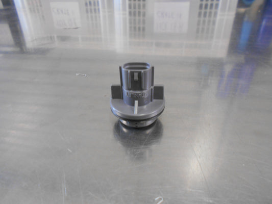 Isuzu D-Max Genuine Headlight Indicator Plug Socket New Part