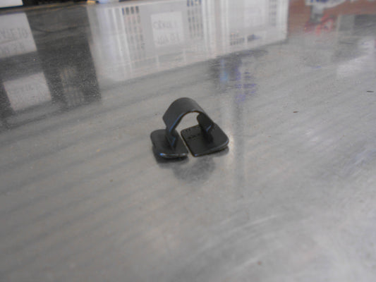 Volkswagen Golf/Jetta/Passat/Tiguan Genuine Bonnet Insulator Clip New Part