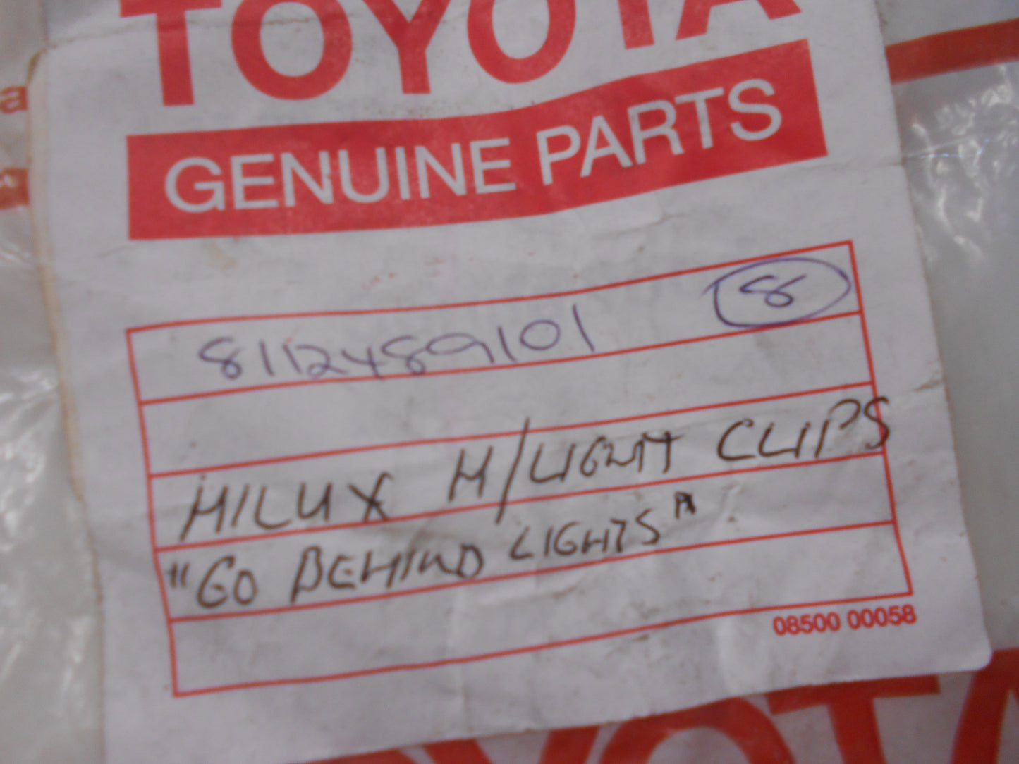 Toyota 4Runner/Hilux Genuine Headlamp Assembly Plate Clip New Part