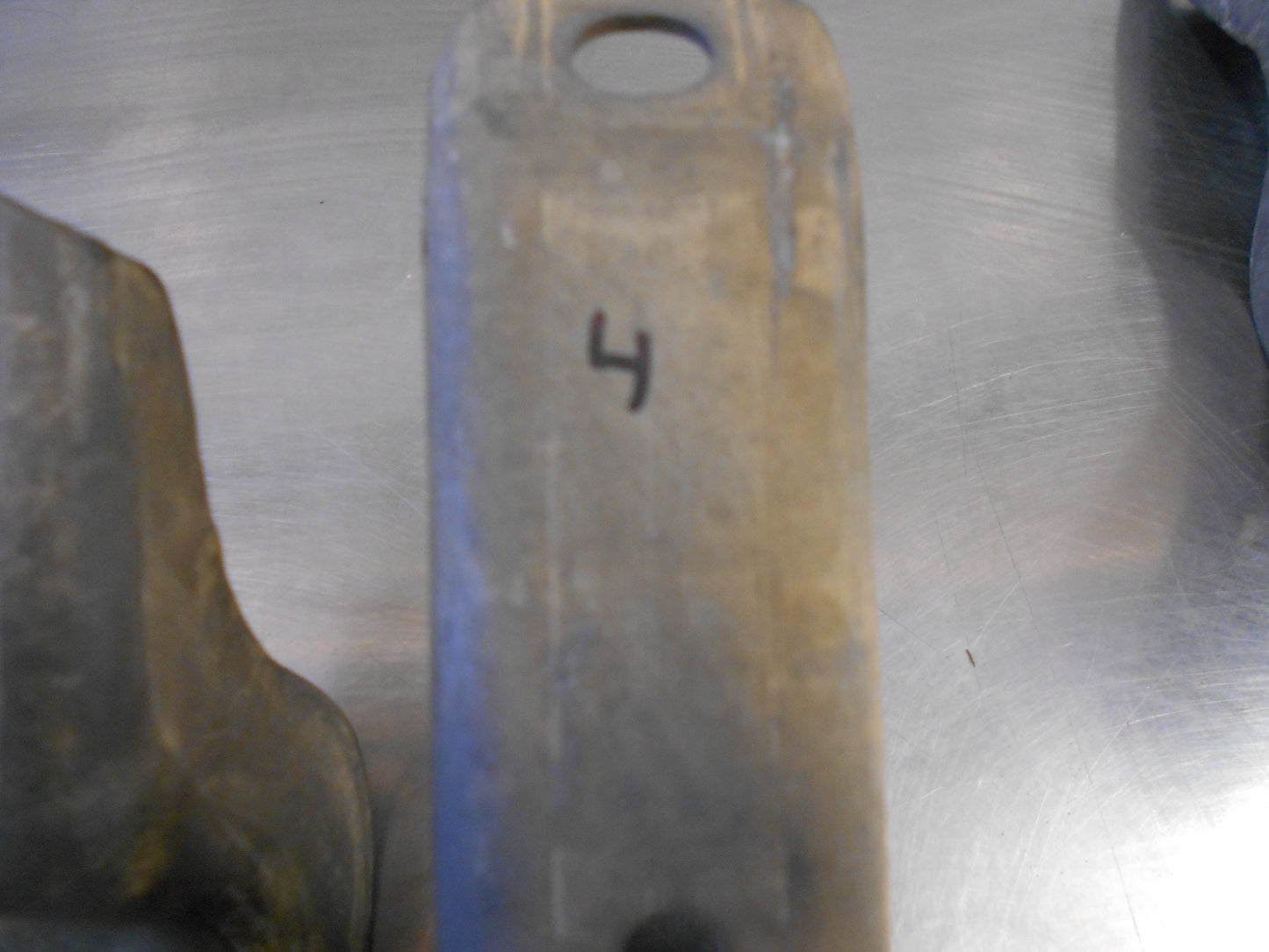 Left/Right Hand Side Step Bracket