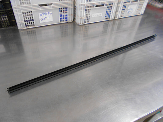 Holden Astra Genuine Left Hand Inner Door Weatherstrip New Part