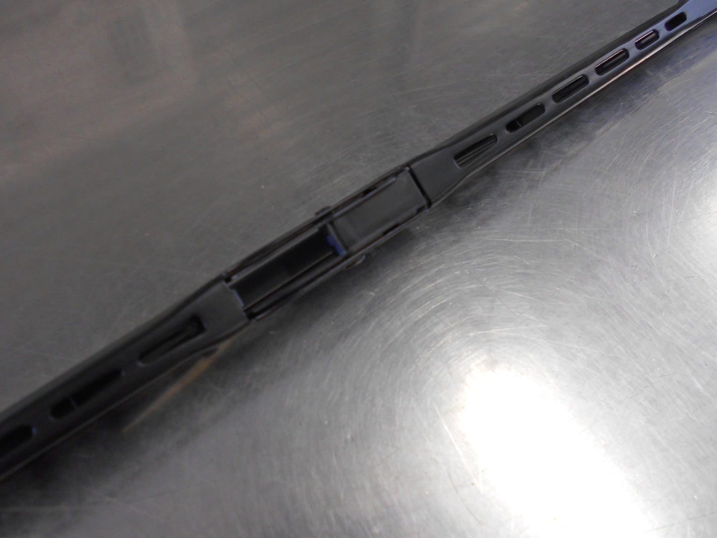 Kia Carnival/Hyundai i30 Genuine Drivers Wiper Blade New Part