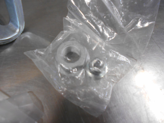 Nissan Patrol Genuine Panhard Rod Bracket Kit New Part