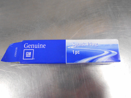 Holden Commodore/Statesman/Caprice Genuine Spark Plug New Part