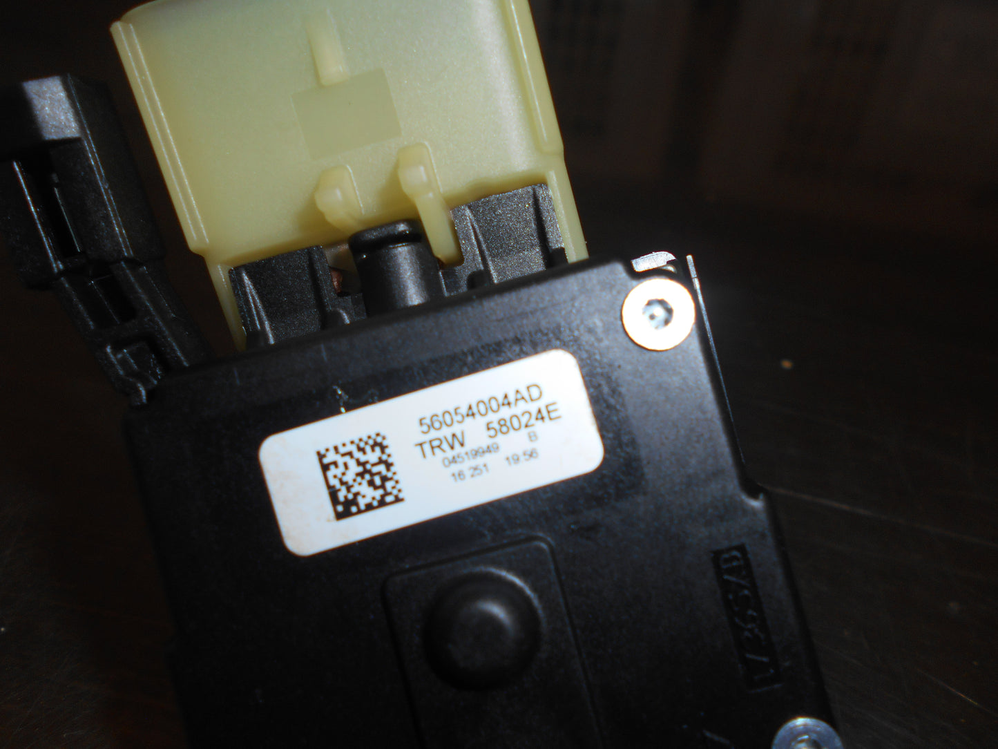 Chrysler 300C/Jeep Grand Cherokee Genuine Ignition Switch New Part