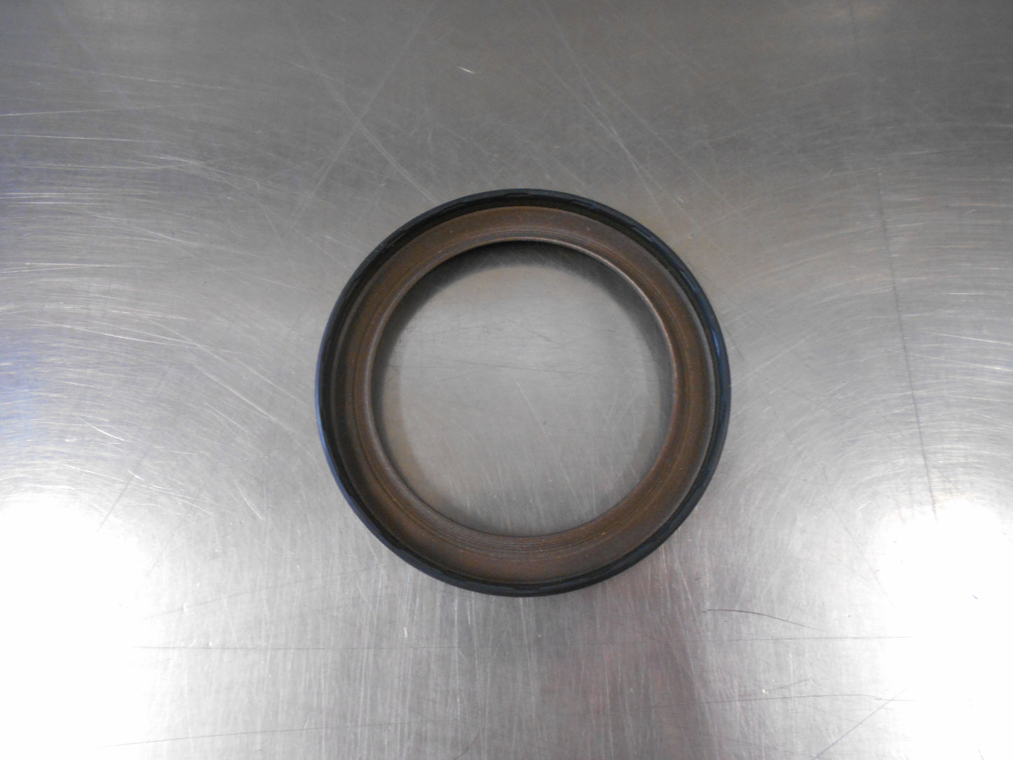 Volkswagen / Audi Genuine CRANKSHAFT SHAFT SEAL New Part