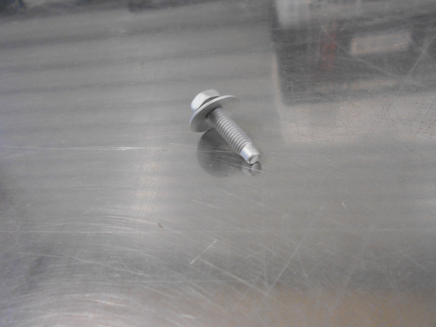 Nissan Patrol/Cube/Juke/Leaf Genuine Licence Bracket Bolt New Part