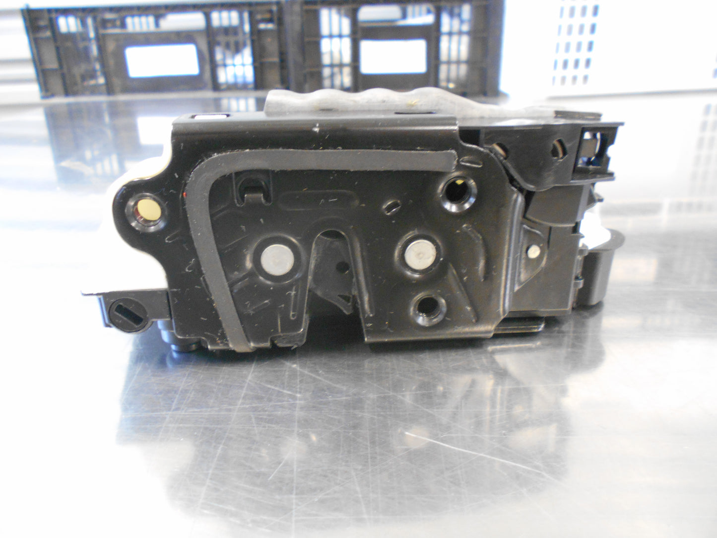Volkswagen Passat/Tiguan/Amarok Genuine Rear Right Door Lock New Part
