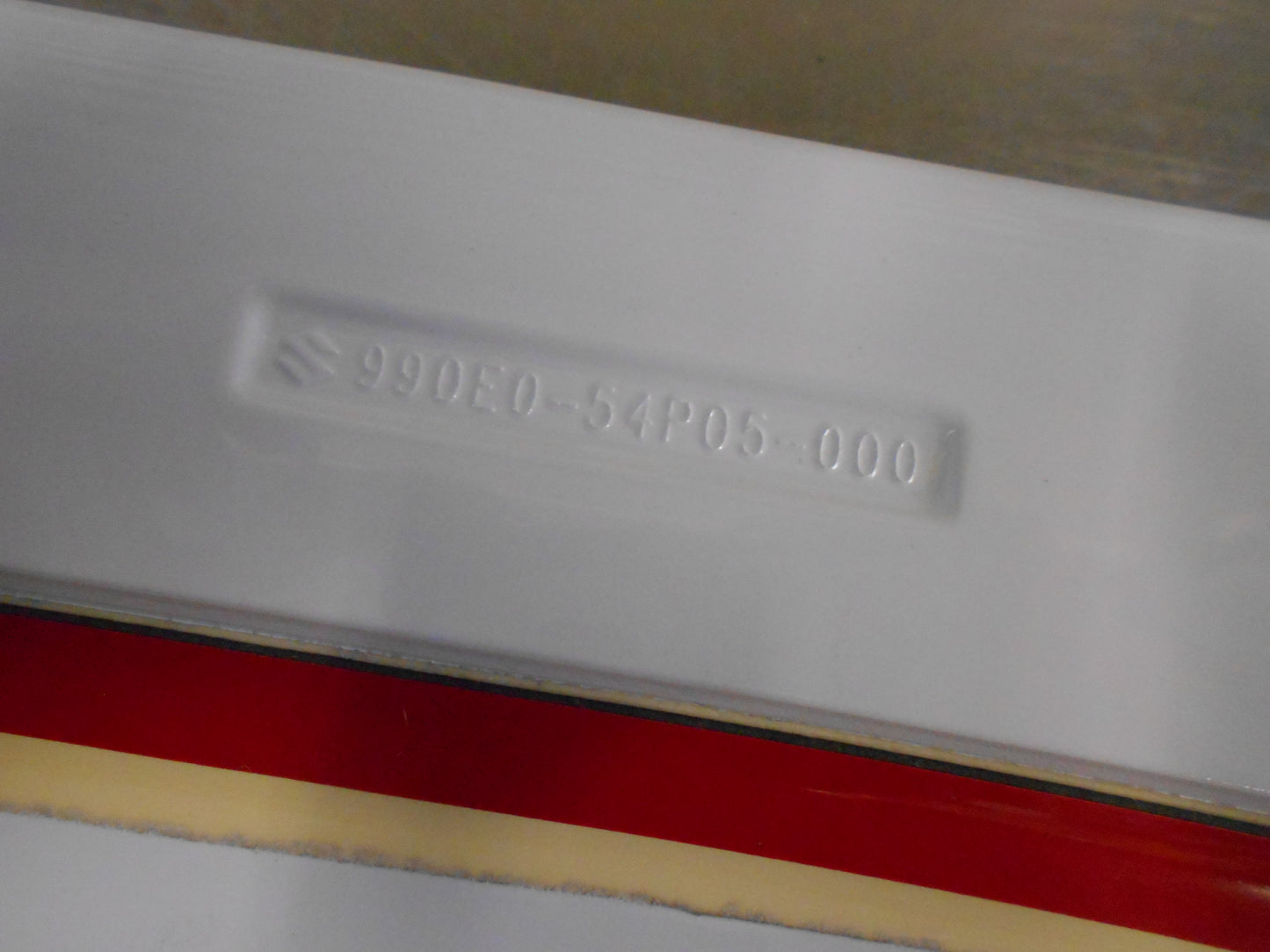 Suzuki Vitara Genuine Rear Upper Spoiler White New Part