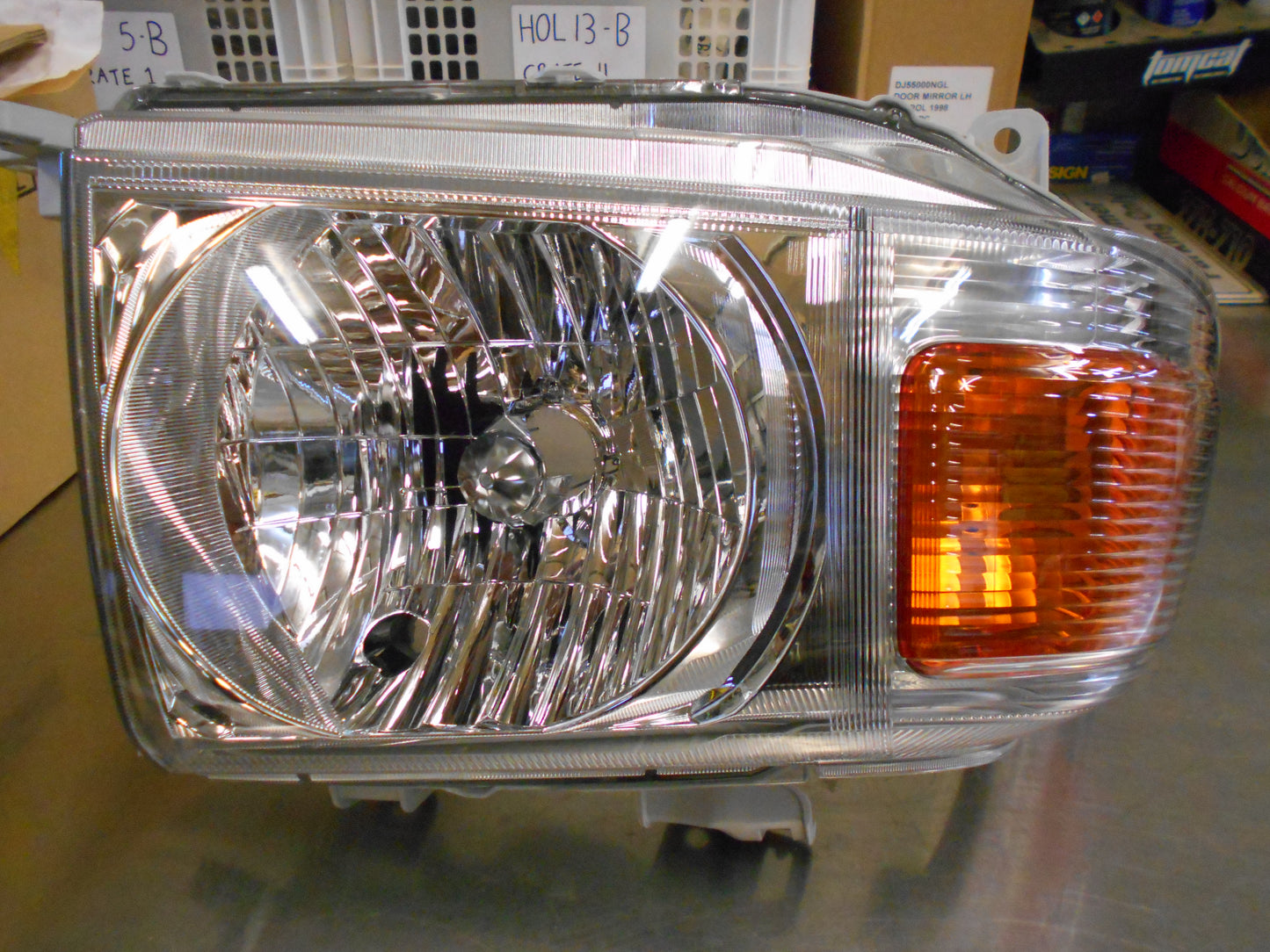 Toyota 70 Series Landcruiser Genuine Right Hand Head Light New Part