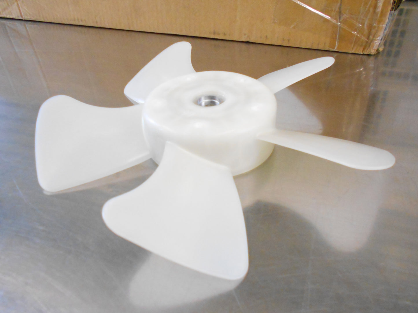 Suzuki Liana Genuine Engine Cooling Fan New Part