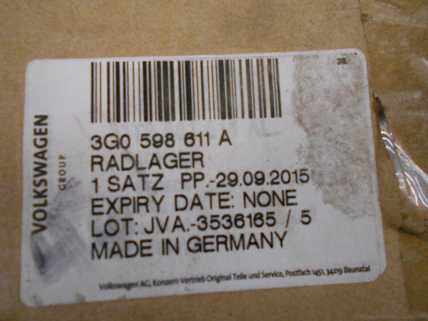 Volkswagen/Audi Genuine Rear Wheel Bearing And Hub Assembly New Part
