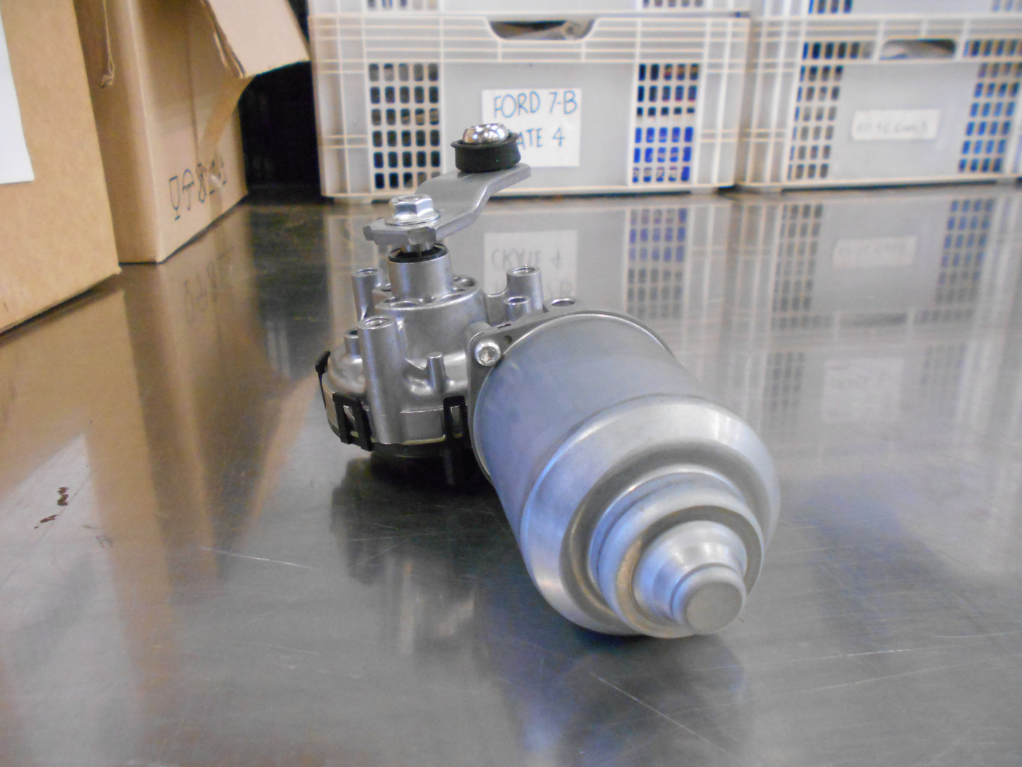 Chrysler PT Cruiser Genuine Windscreen Wiper Motor New Part