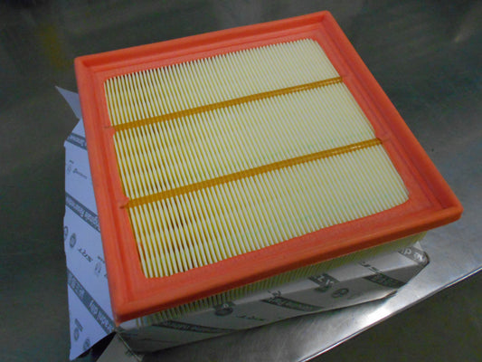 Lancia/ALfa Romeo/Fiat Genuine Air Filter New Part