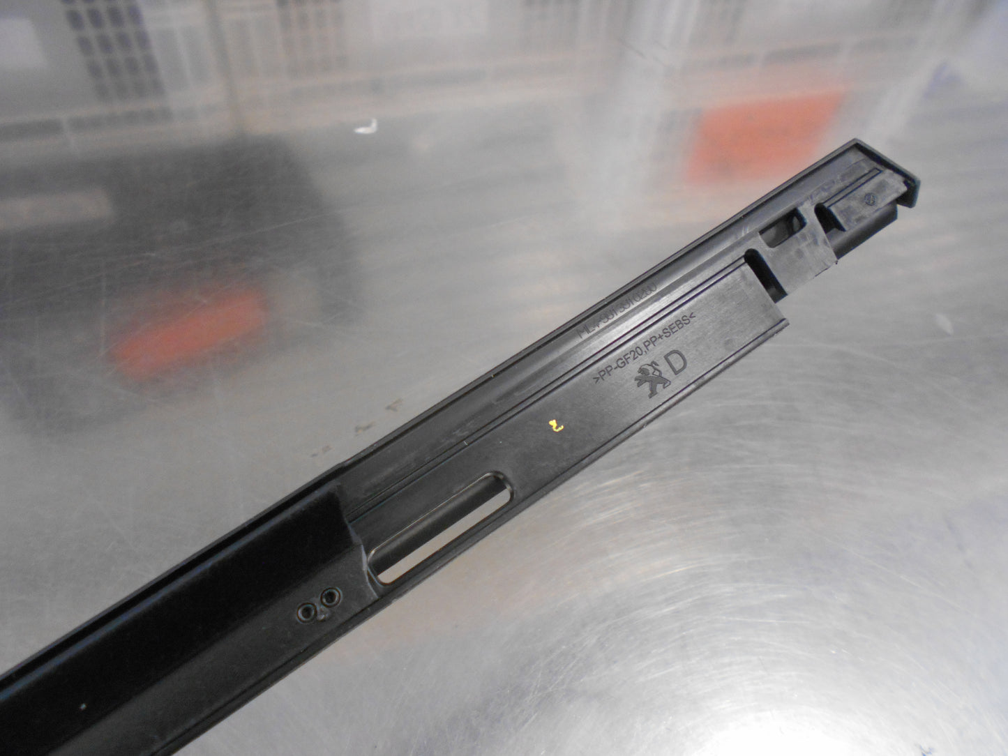 Peugeot 5008 Genuine Rear Window Moulding New Part