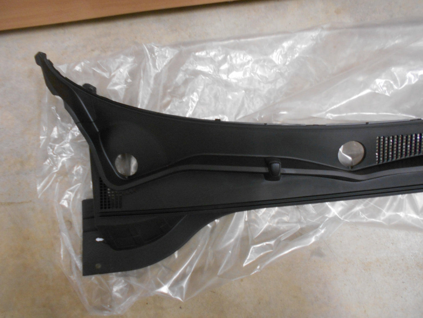 Hyundai Tucson Genuine Top Cowl Cover Assembly New Part
