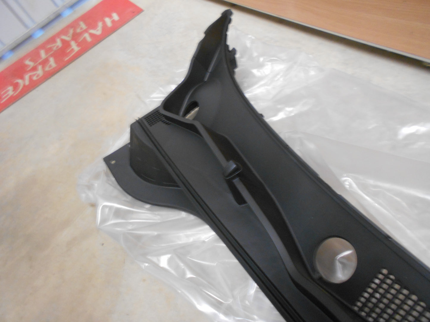 Hyundai Tucson Genuine Top Cowl Cover Assembly New Part