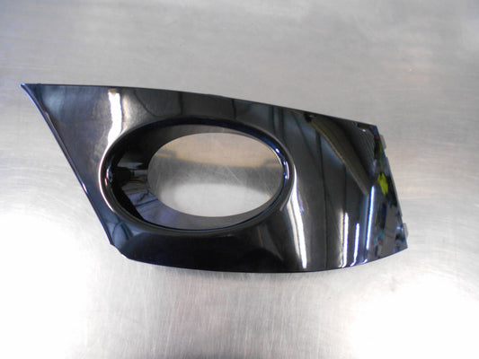 Honda Accord Genuine Front Right Bumper Fog Light Bezel New Part