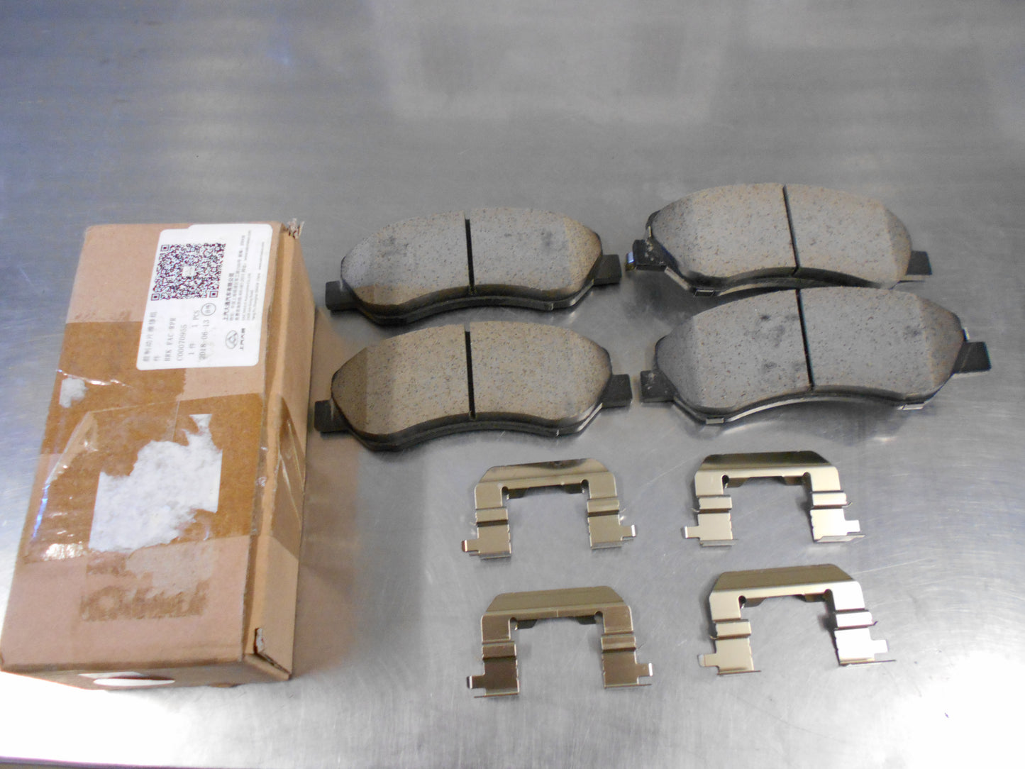 LDV G10 Genuine Front Brake Pads Set New Part