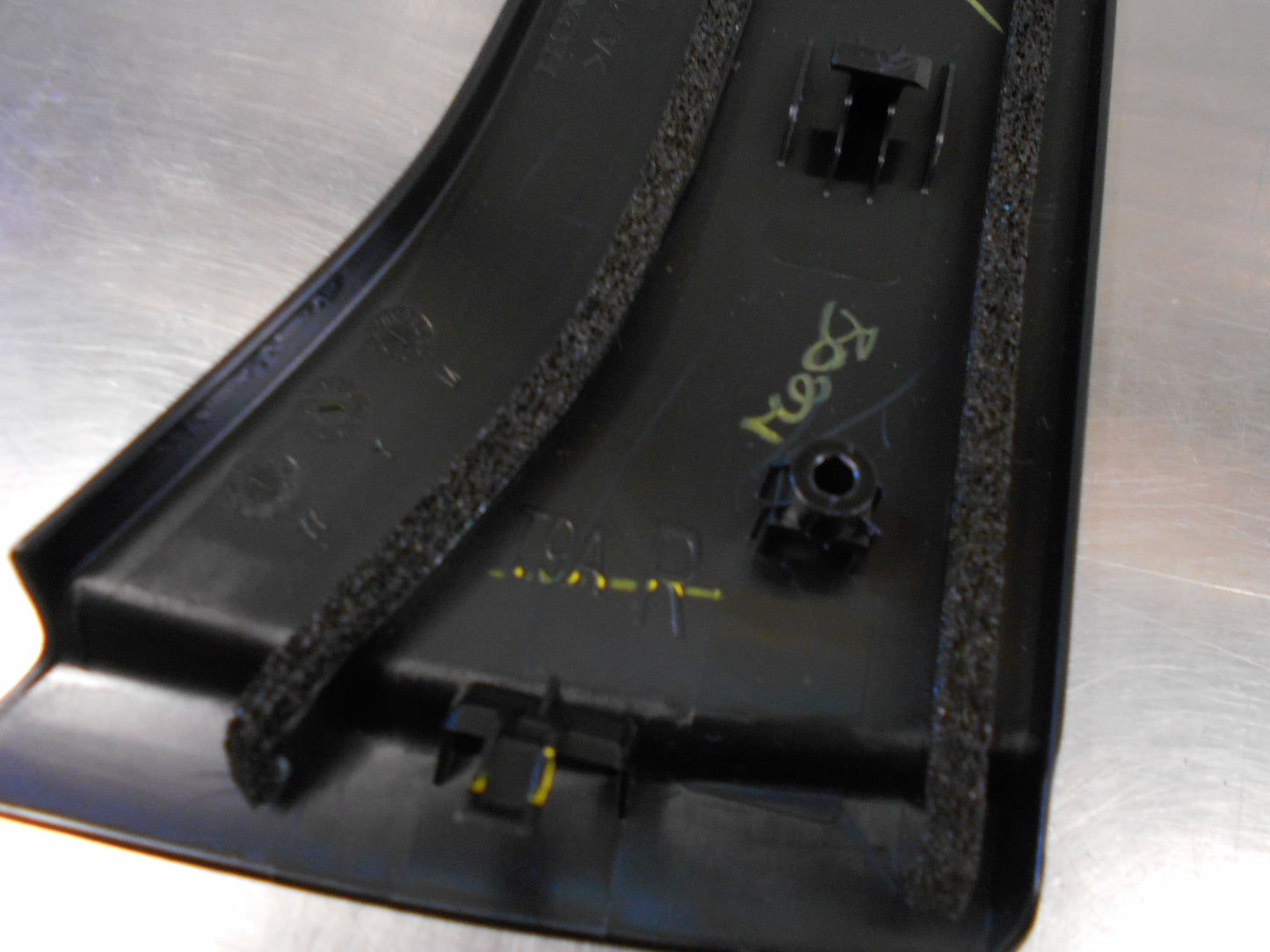 Honda Civic Genuine Rear Right Window Door Garnish Cover New Part