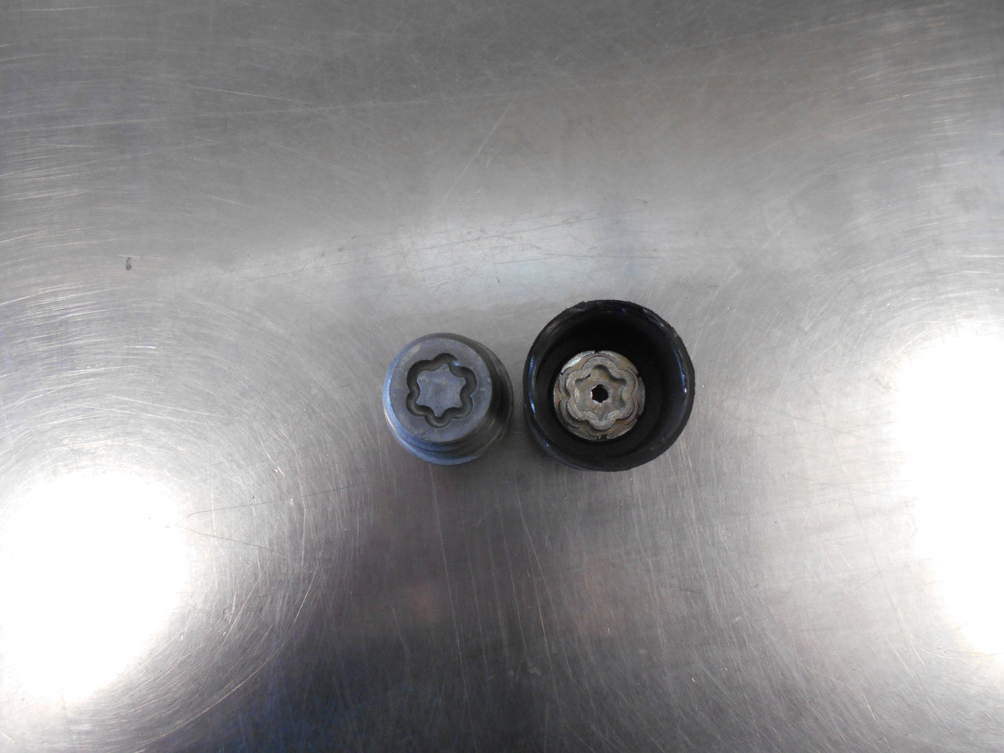 Ford Ecosport Genuine Wheel Locking Key and Nut New Part