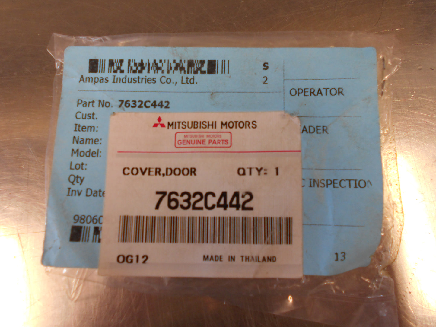 Mitsubishi Triton Genuine Right Hand Mirror Base Cover New Part