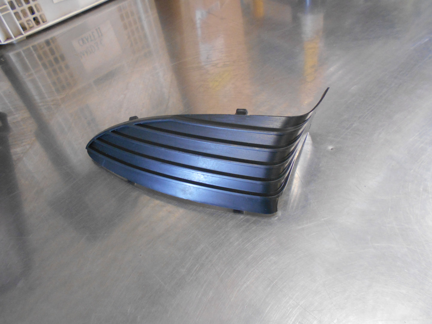 Ford AU Falcon Genuine Left Hand Front Deflector Bar Insert New Part
