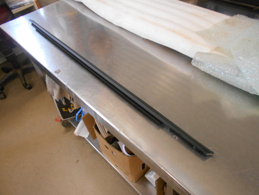 TOYOTA PREVIA, TARAGO Genuine Right Hand Rear Door Glass Weatherstrip New Part