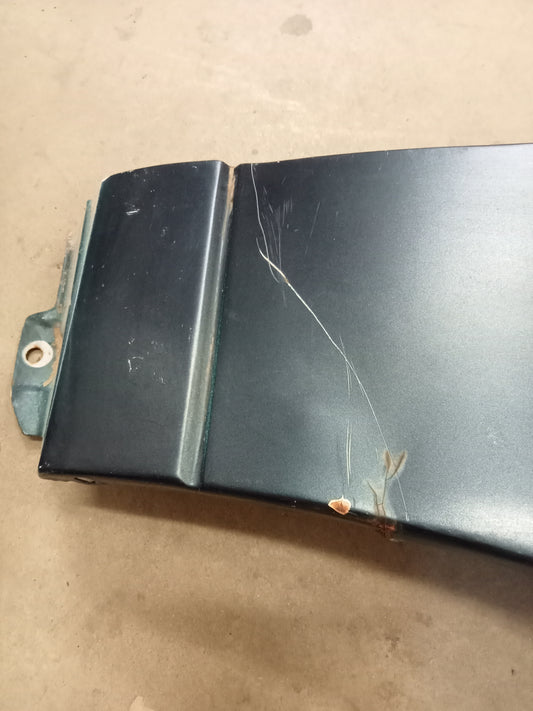 Holden VS Commodore Genuine Right Hand Front Guard Used Part
