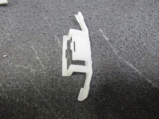 Mitsubishi Pajero Genuine Drip Rail Clip New