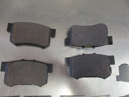 Suzuki Kizashi 2.4L Genuine Rear Brake Pads New Part