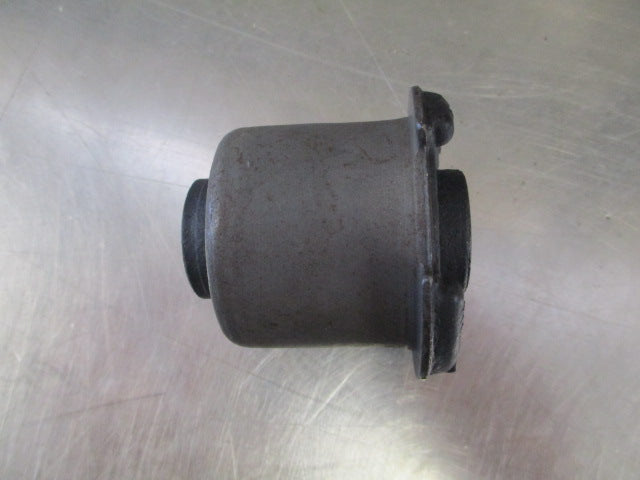Land Rover Discovery Genuine Front Upper Control Arm Bush New Part