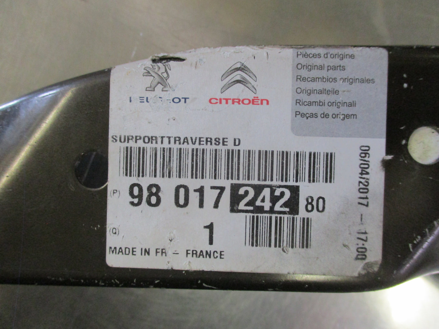 Citroen Genuine Front Right Side Support Bracket New