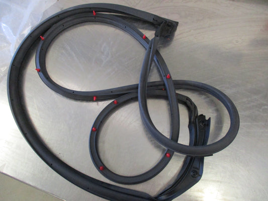 Toyota Corolla Genuine Left Front Door Weatherstrip New Part