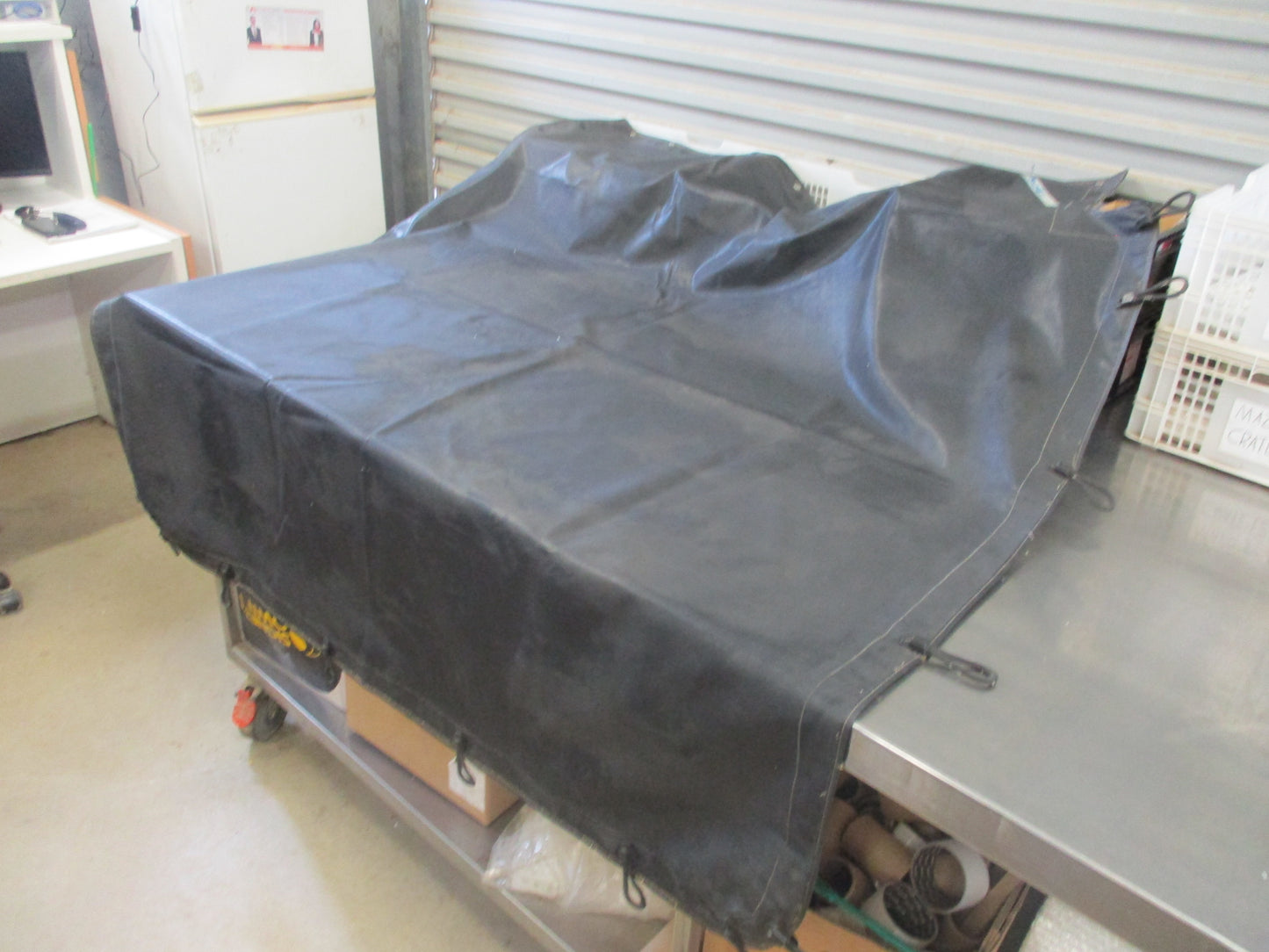 Subaru Brumby Bungee Tonneau Cover Used VGC